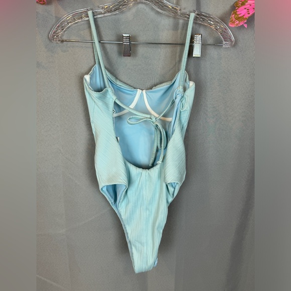 ✨2XHP✨Frankie’s Bikinis Lorelai Underwire Tie Back One-Piece Swimsuit- Sz Small - Picture 4 of 8